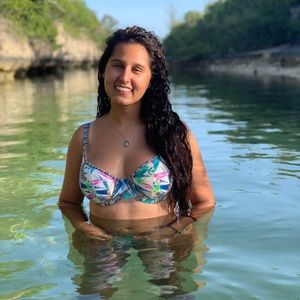 Meet your Posher, Victoria